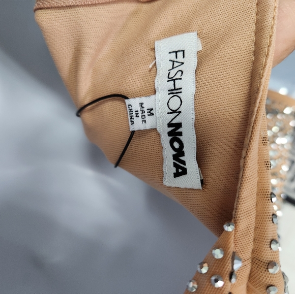 FASHION NOVA BUSTIER TOP . medium - Picture 4 of 5